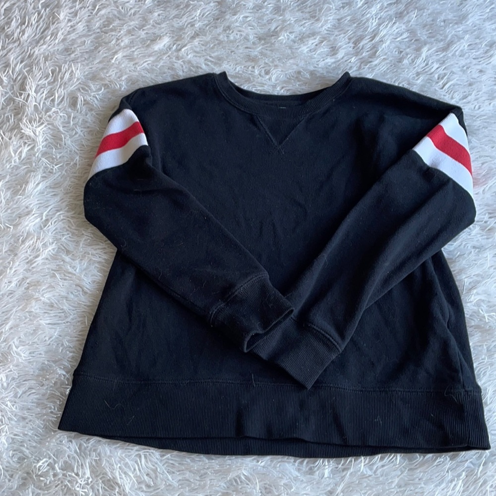 Old navy sweat shirt